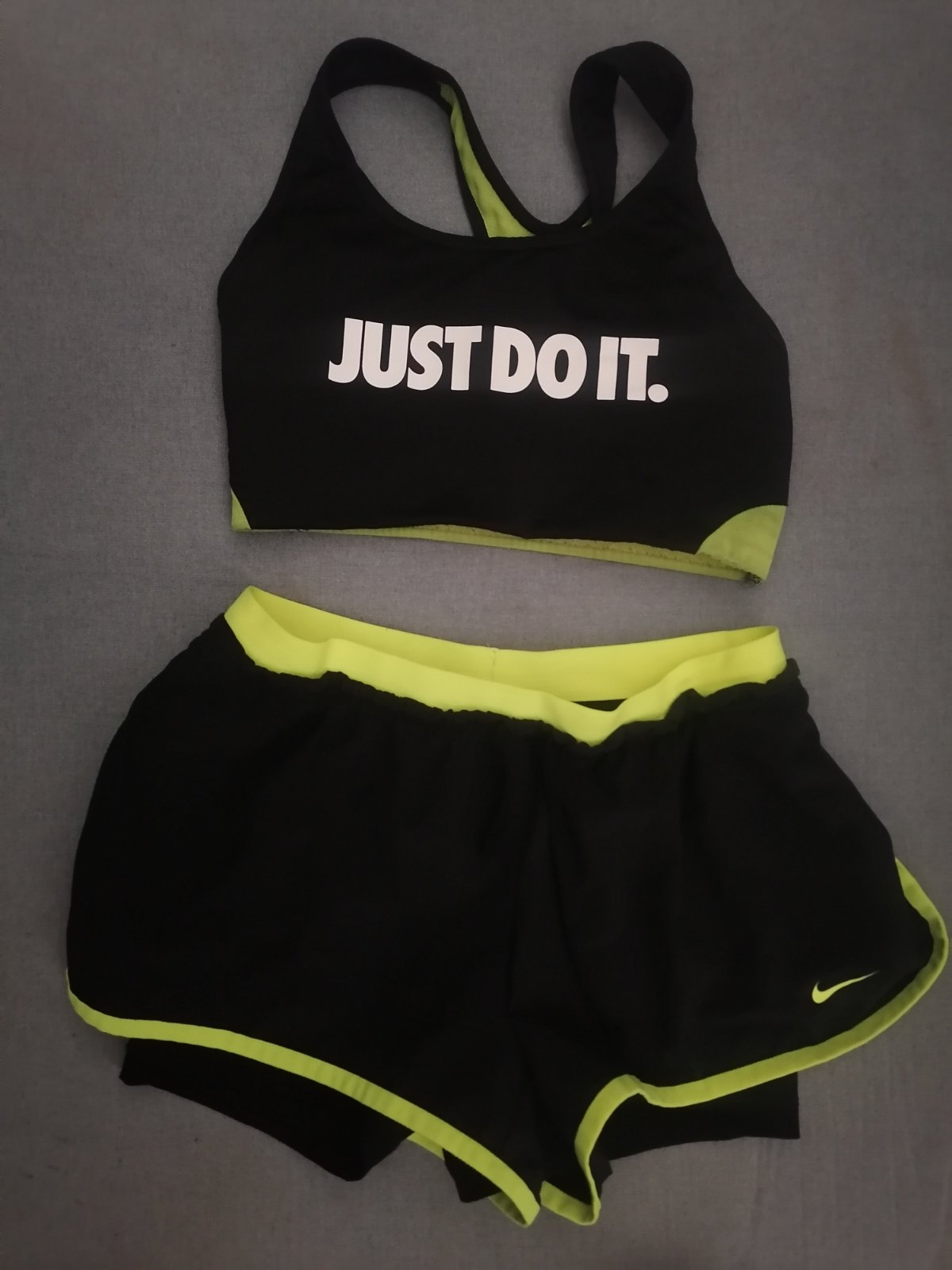 Tenue nike 