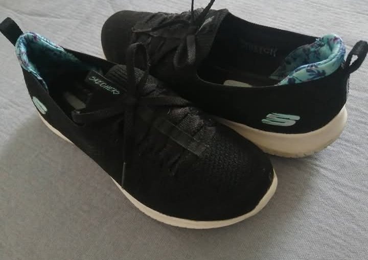 Skechers authentique 