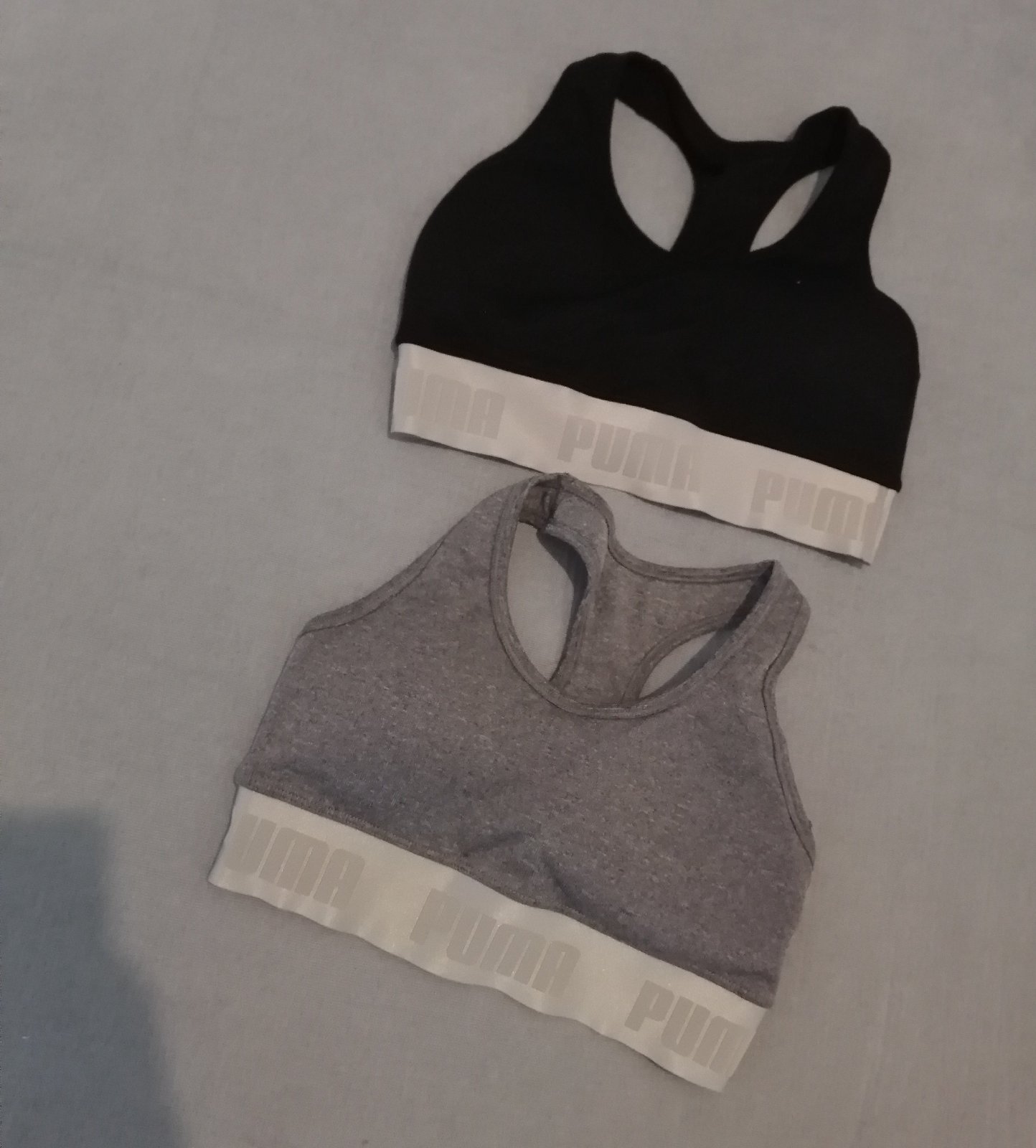 2 brassières puma 