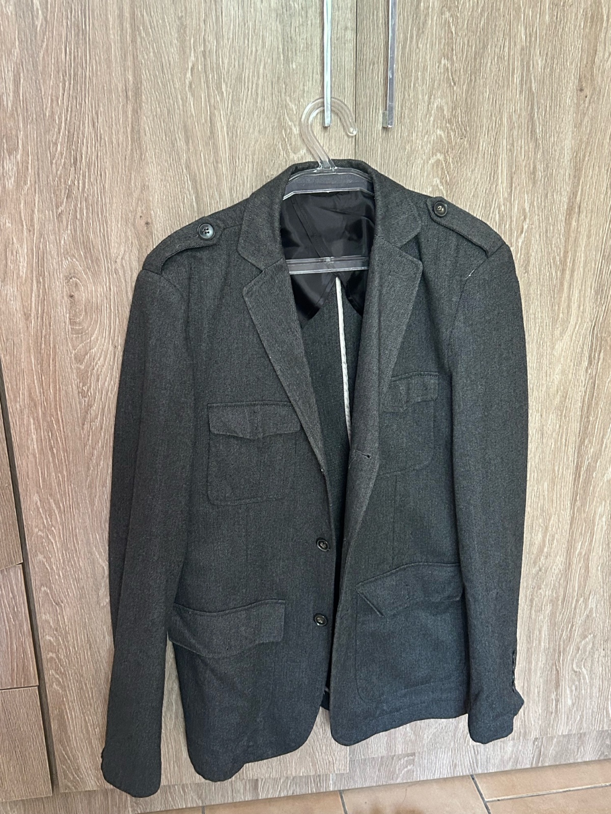 Veste Homme Élégante Gris Anthracite – Style Chic & Intemporel