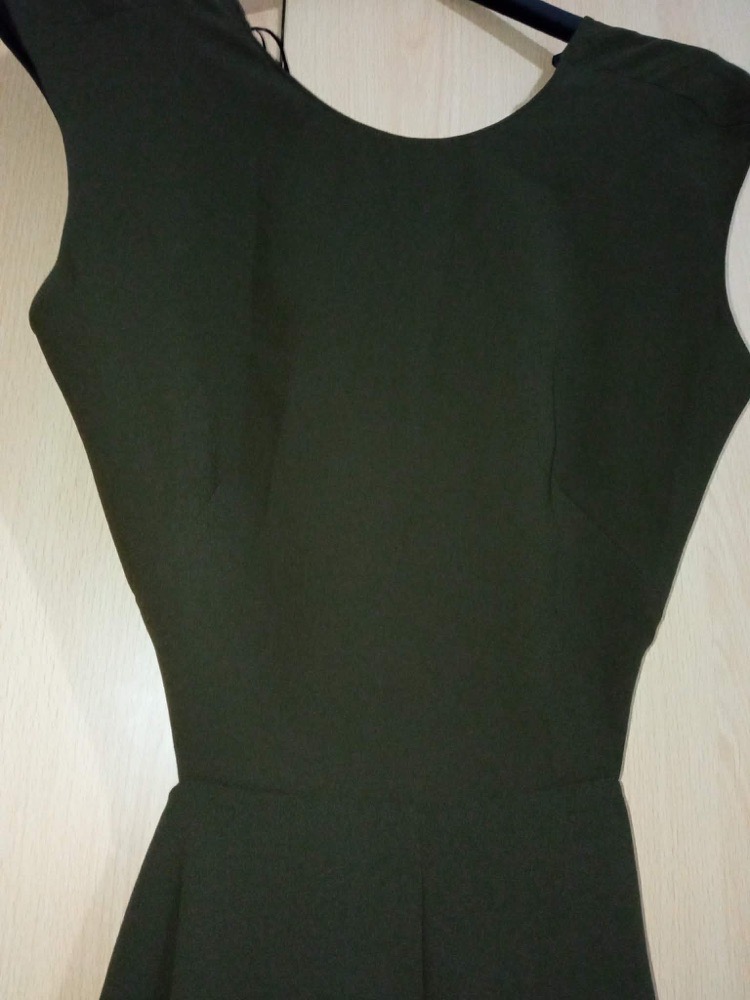 Combinaison zara vert militare 