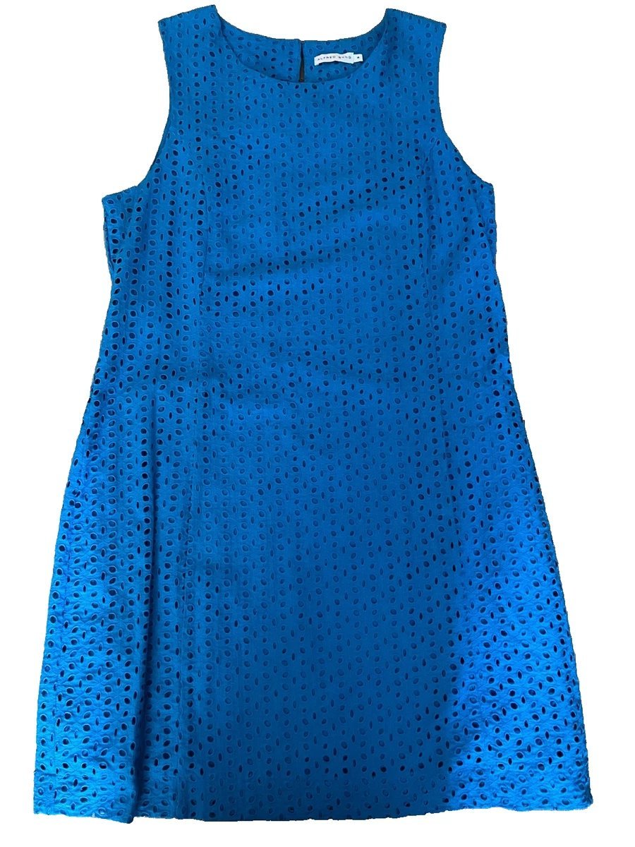 Robe à broderie anglaise 