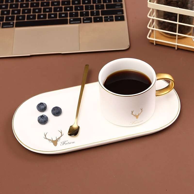 Tasse à Café Élégante avec Plateau et Cuillère