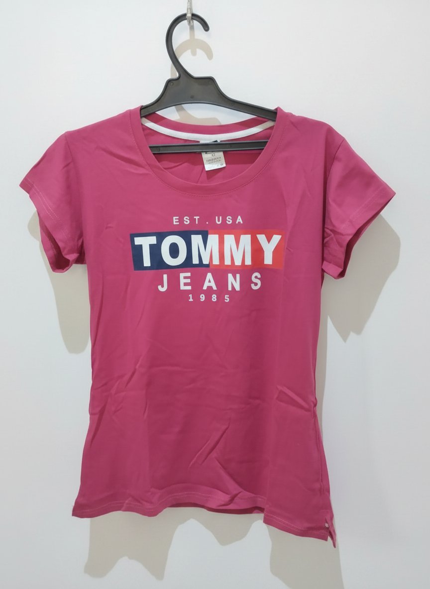 Pull femme jamais porté 