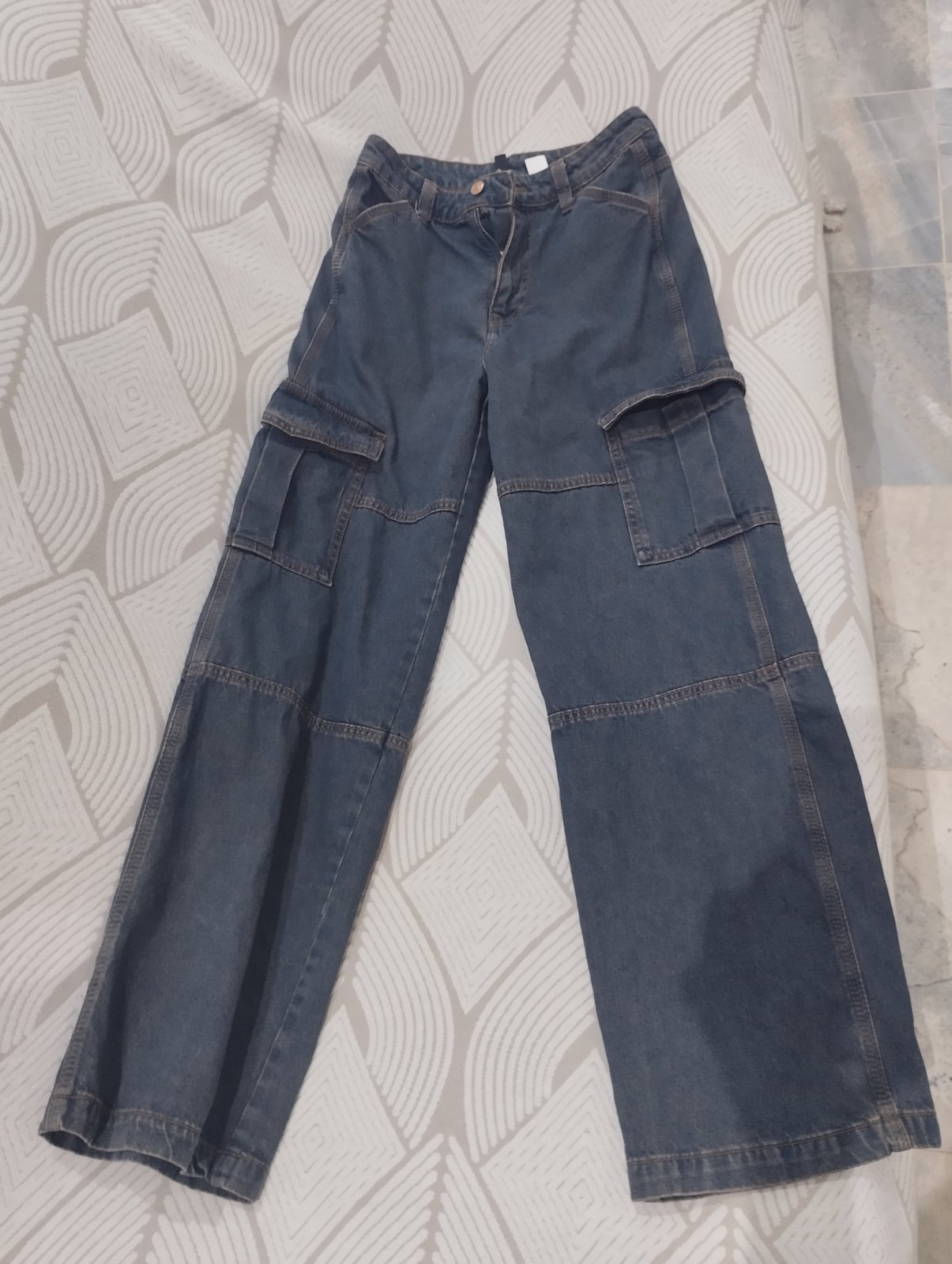 Cargo wide leg jeans presque neuf 