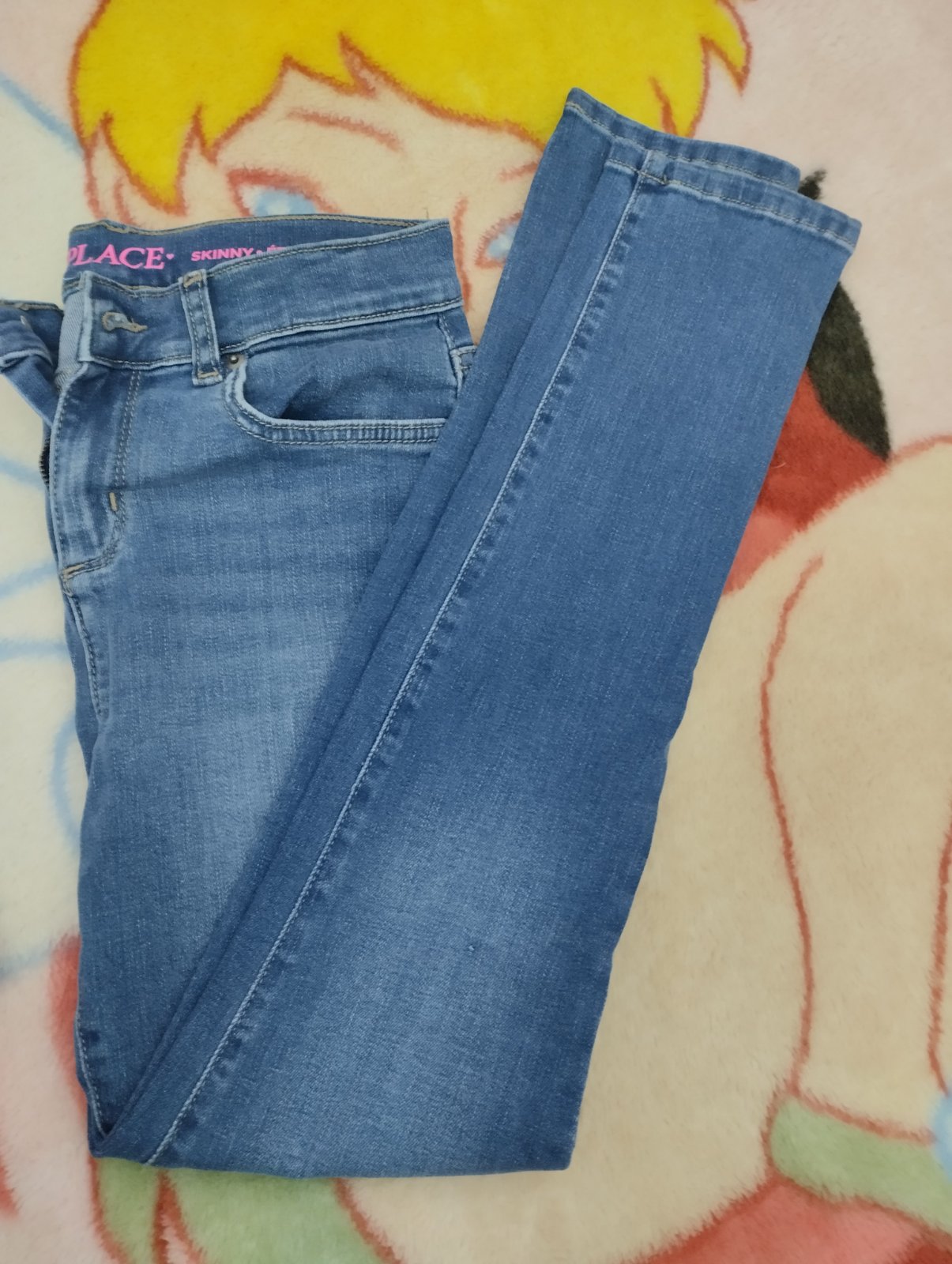 Place skinny jeans neuf jamais porté 