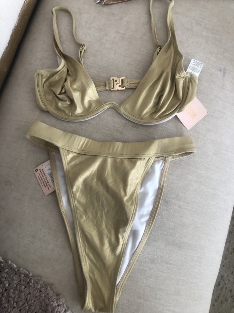 bikini