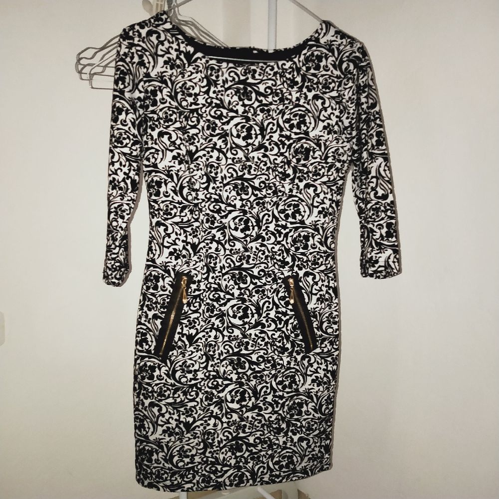 Lot de trois robes trois quare