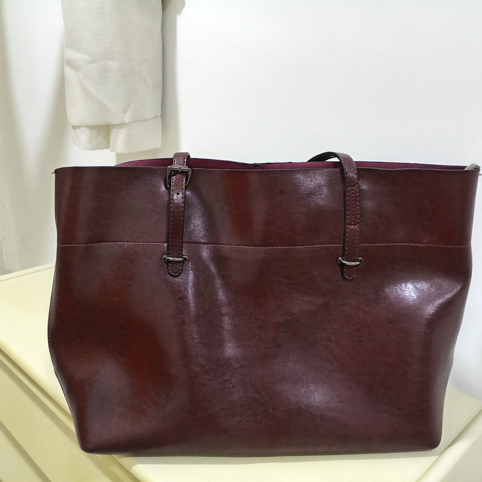 Sac spacieux, couleur magnifique 