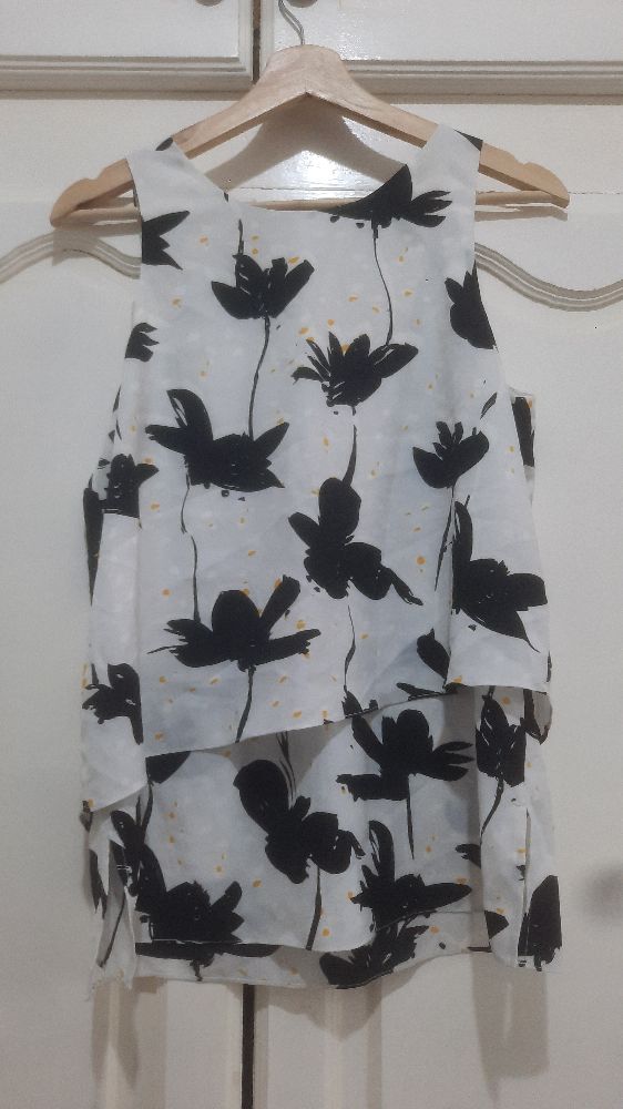 Chemise sans manches élégante