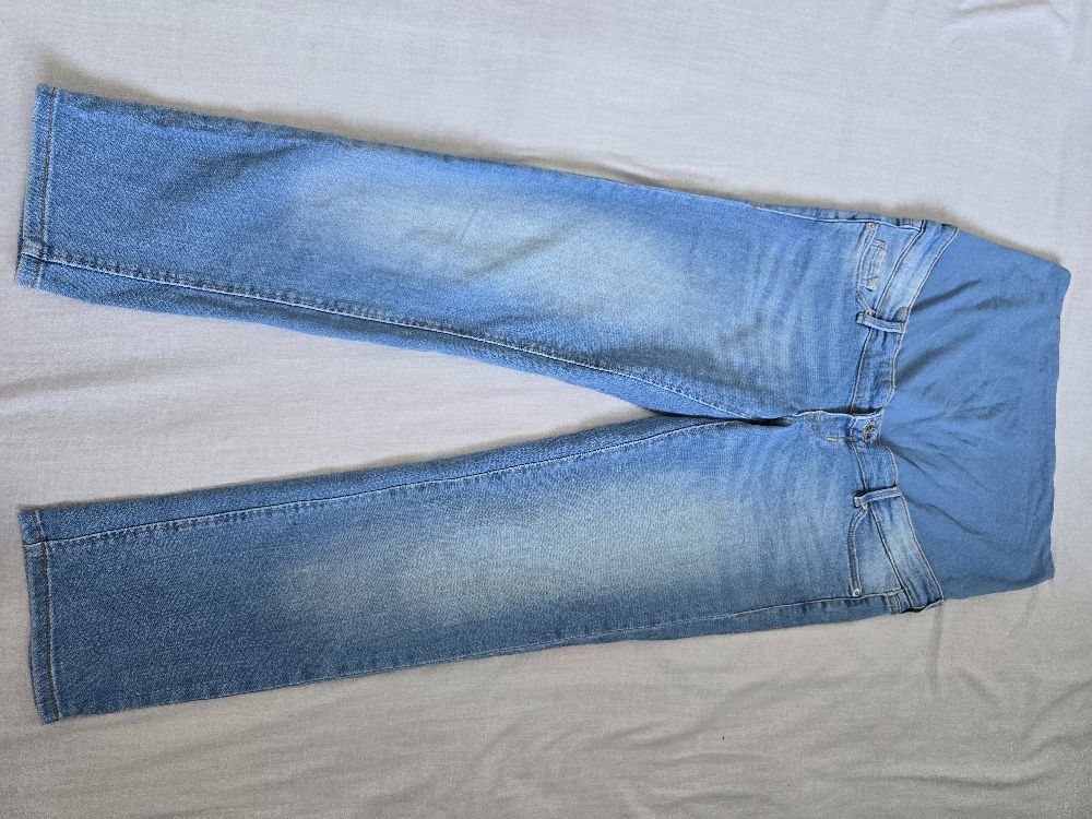 Pantacheville de grossesse H&M