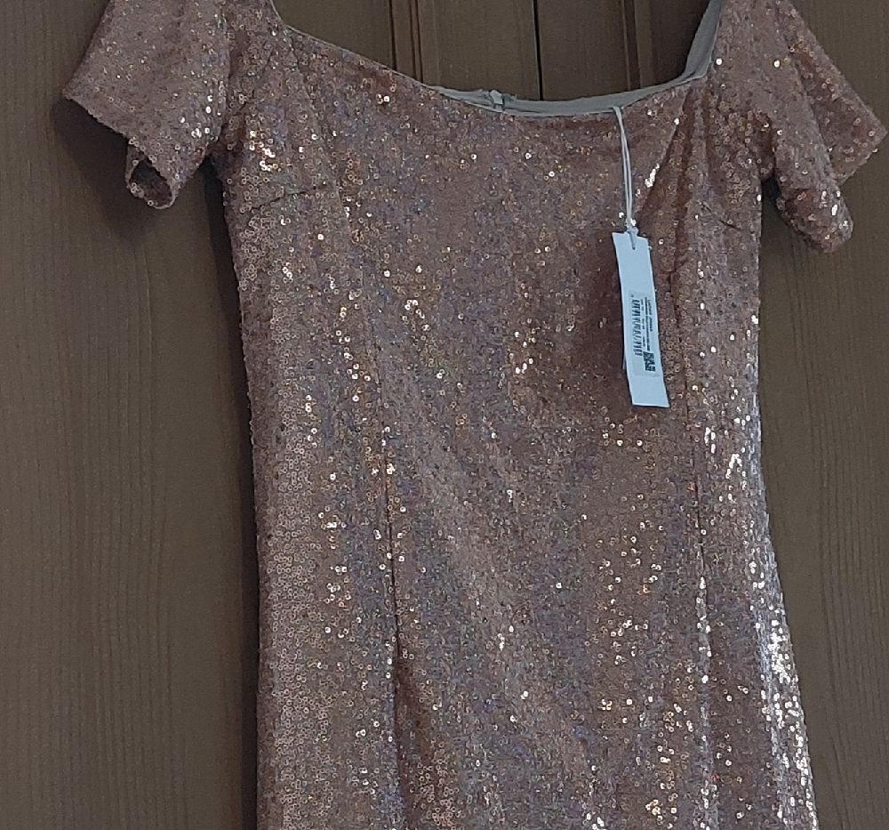 Robe GLAMOROUS - Sequin (Neuve avec Étiquette)