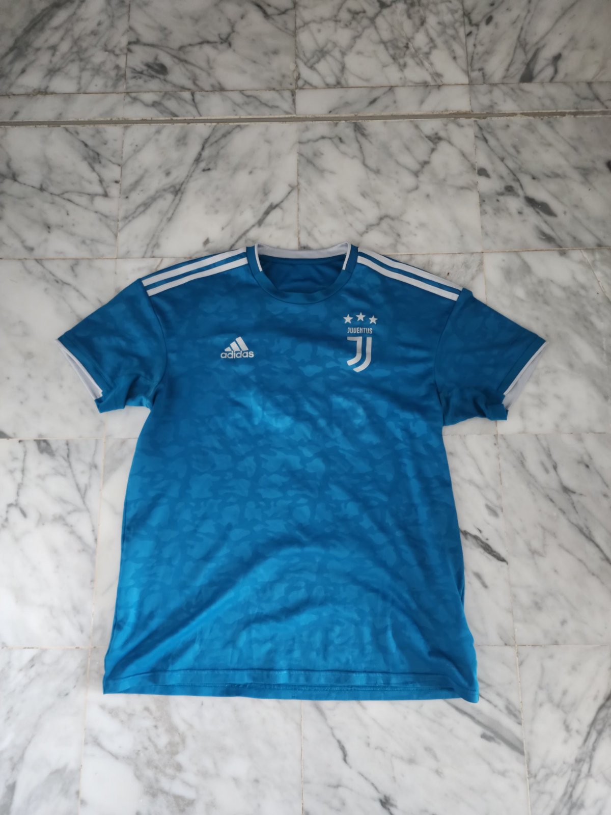 Juventus 2019/20 Away Player Issue