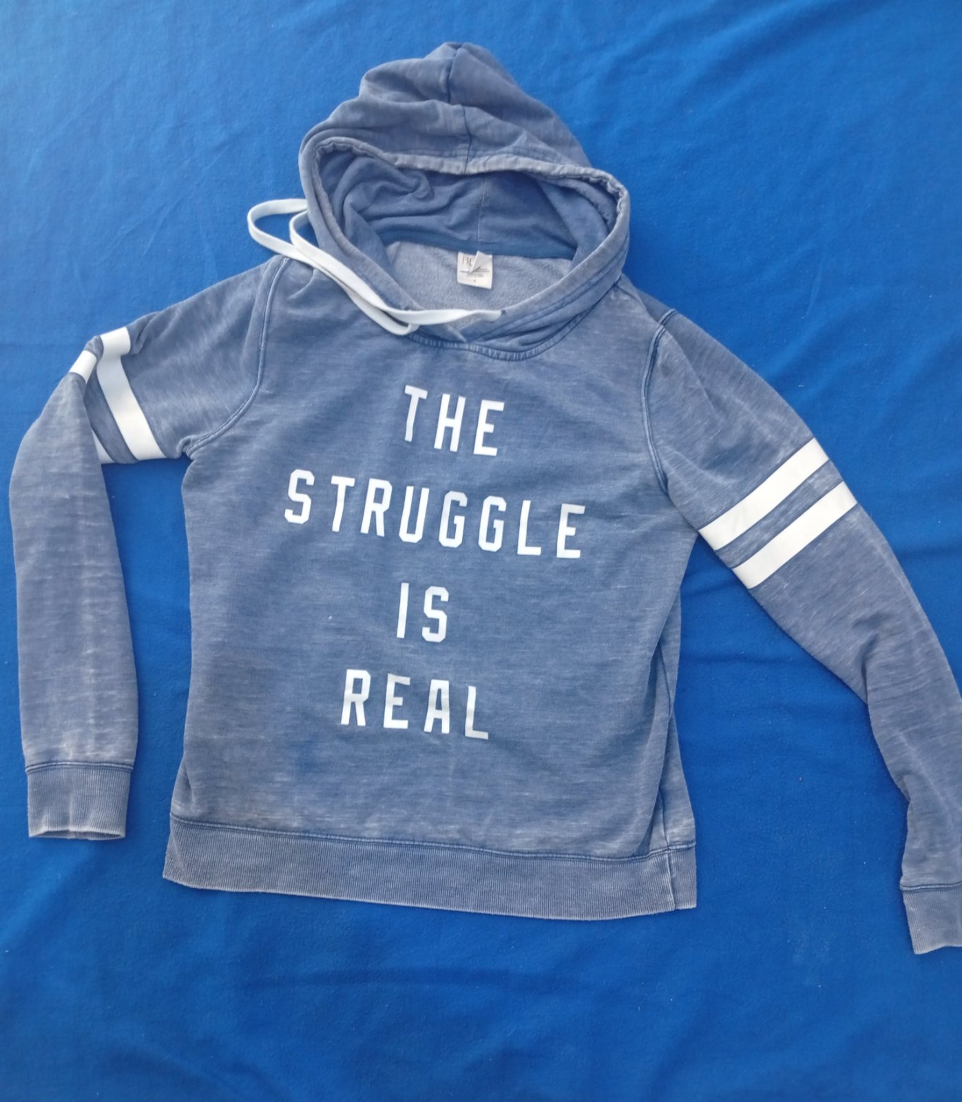 💎 Capuche Bleu Royal - Taille M/S - État Neuf (Frip de Luxe) 💎 