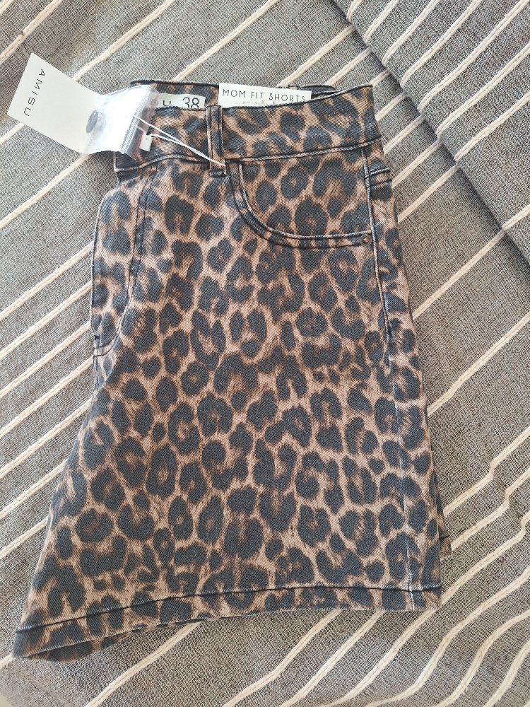 Short imprimé léopard 