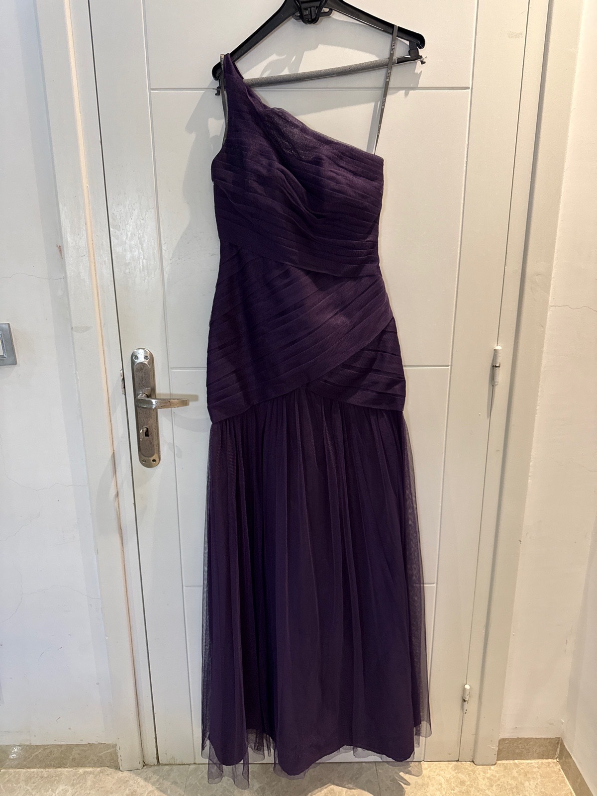 Robe vera wang violette tres belle 
