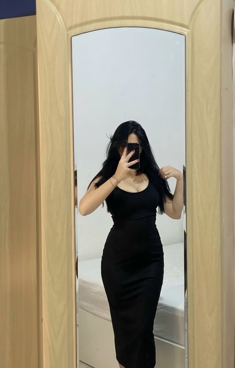 Robe longue noire moulante