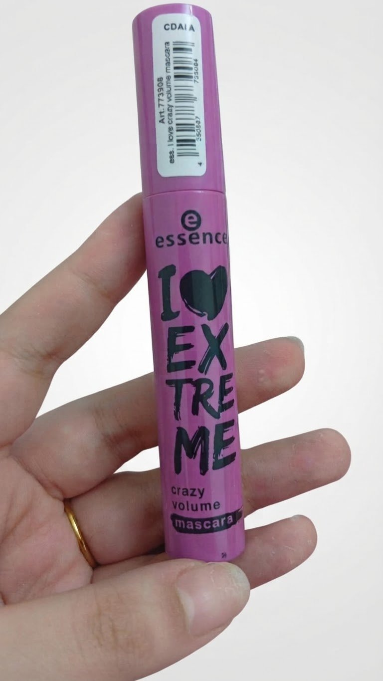 Mascara essence