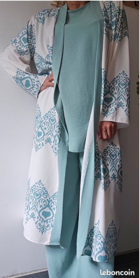 Ensemble trois pièces 