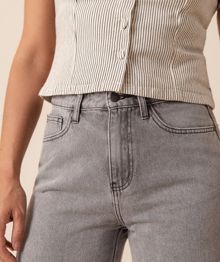 Pantalon zara pour femme tres stylé 