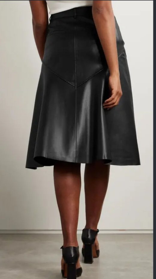 Jupe tendance  en simili cuir