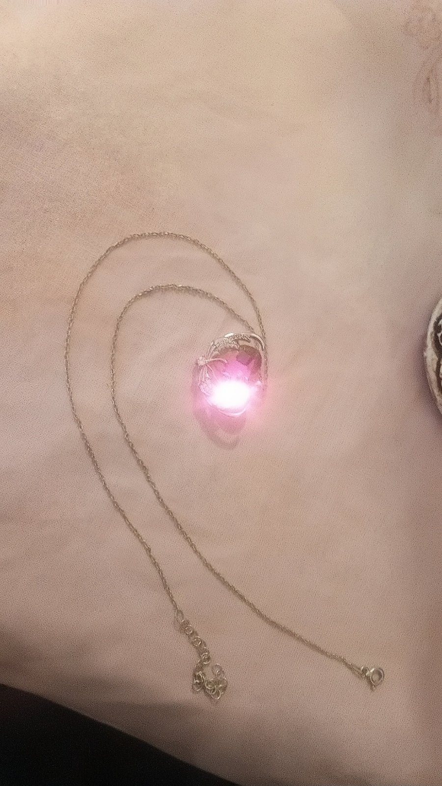 Collier cœur brillant.