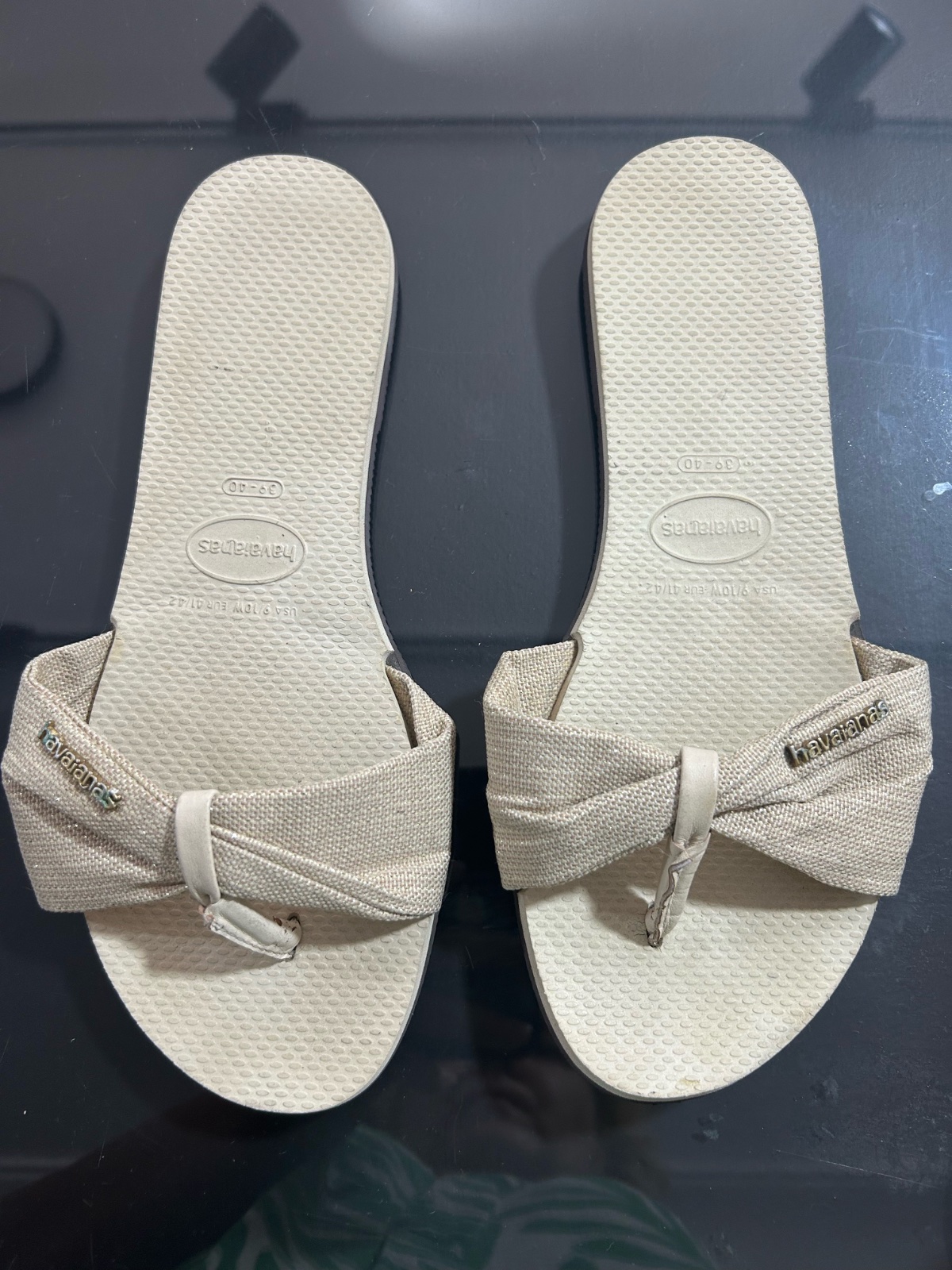 Claquettes des Havaianas You St.Tropez Shine beigespour femme