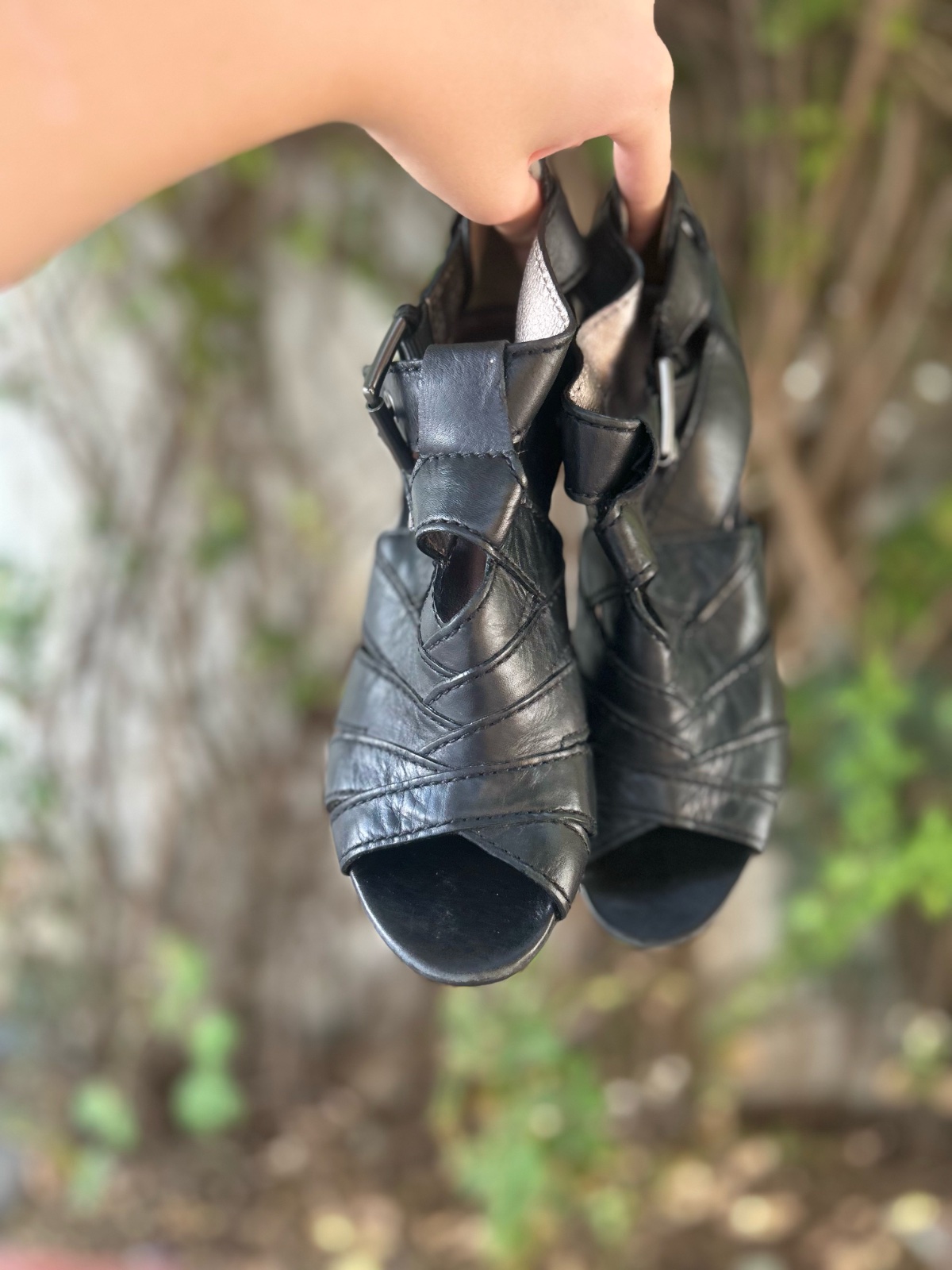 Sandales au style gladiateur ferme ,egalement appelees "skeleton sandals"