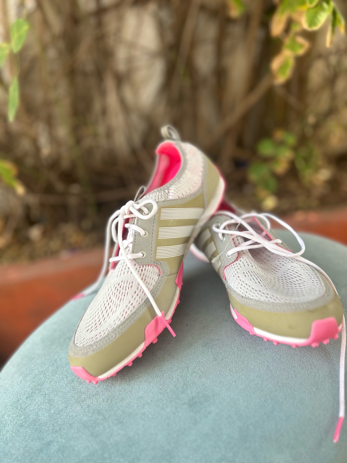 Baskets de sport de la marque Adidas