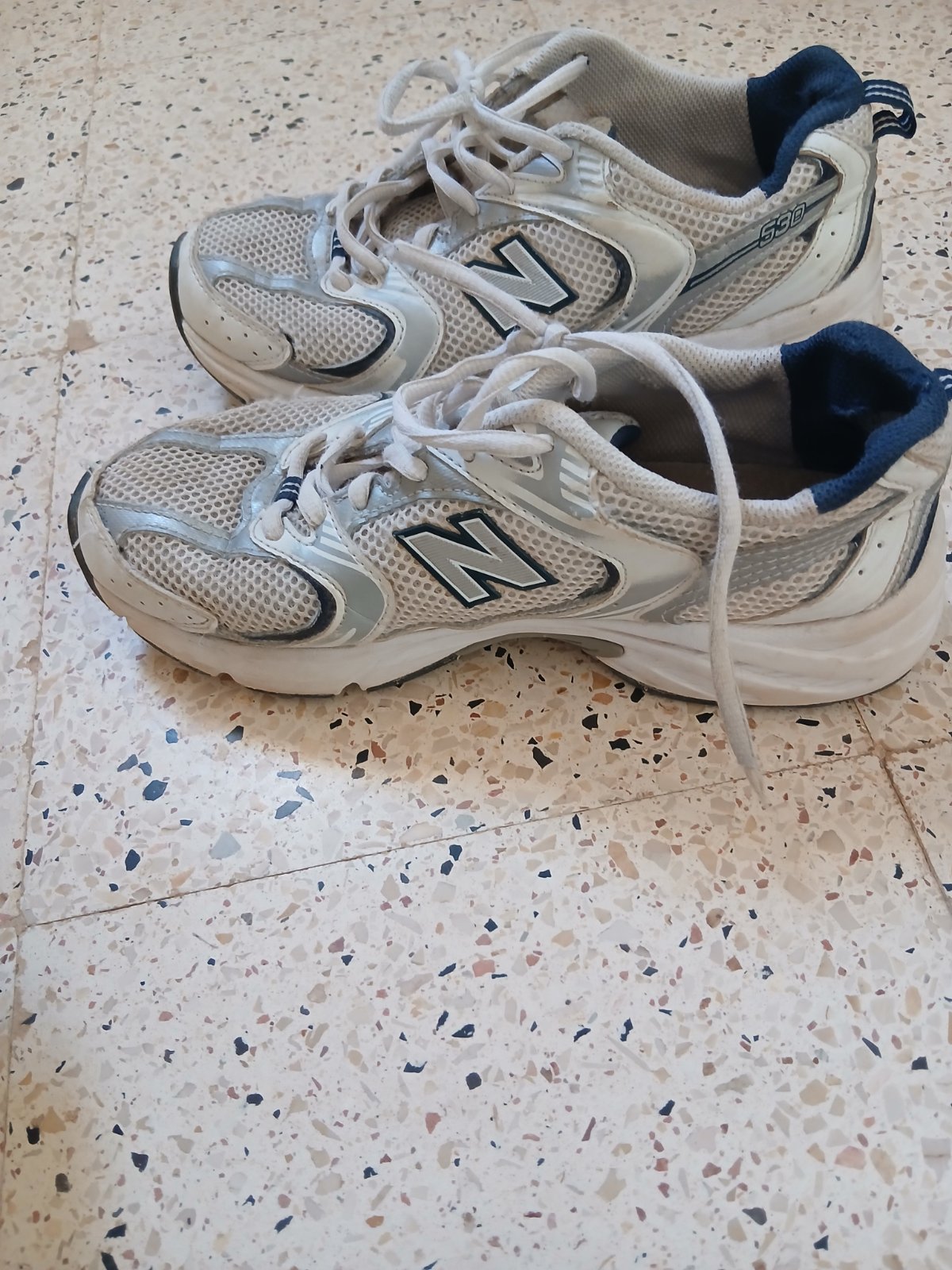 Basket new ballonce taille 38