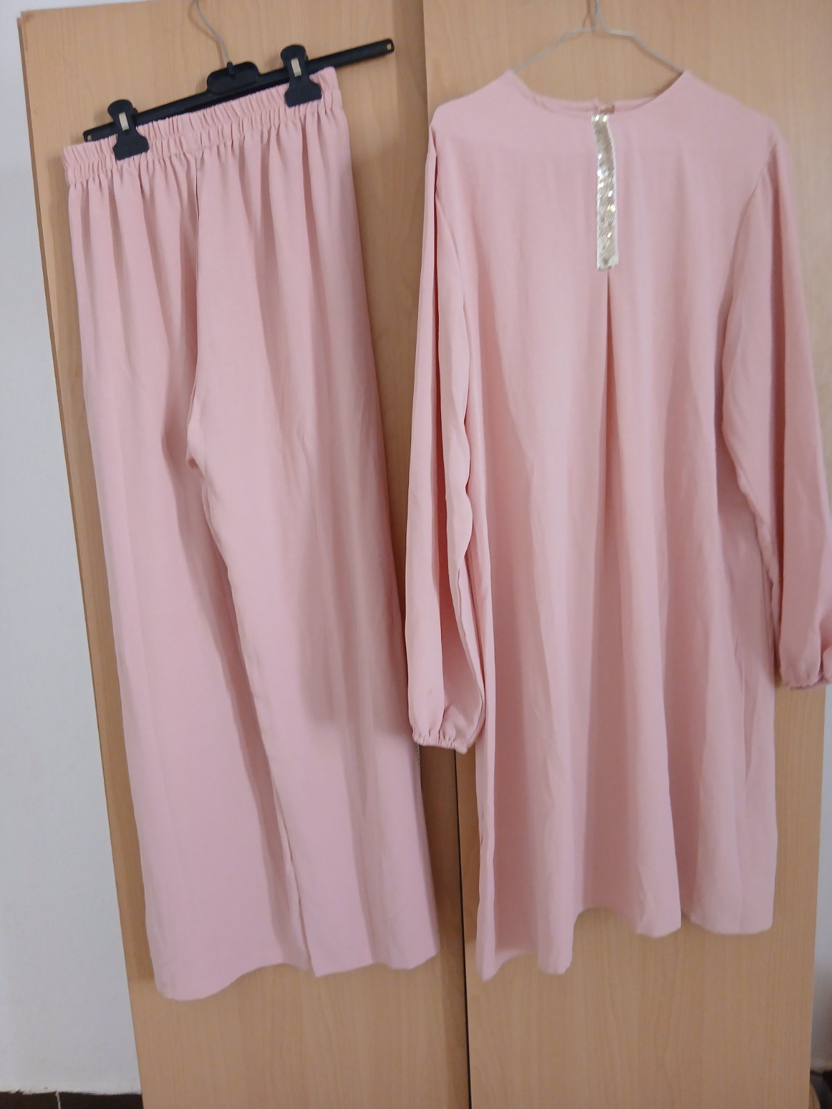 Ensemble rose 