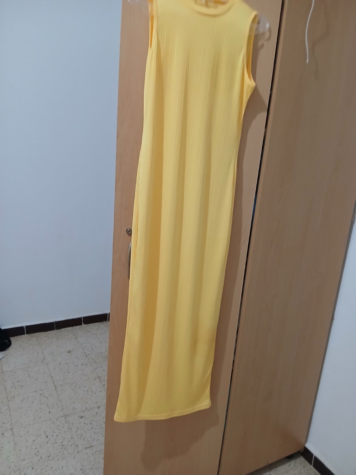 Robe droit  joune