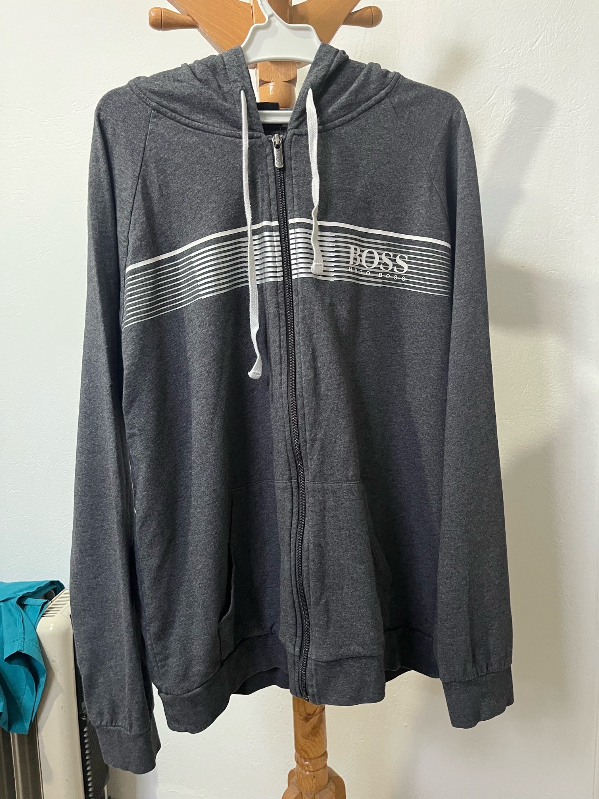 Capuche légère Hugo Boss authentique