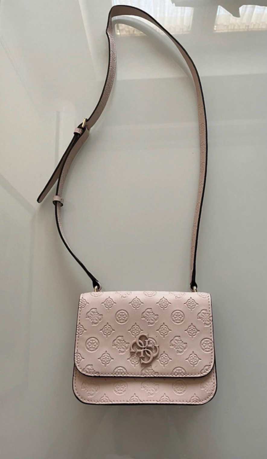 Petit sac guess rose pale 