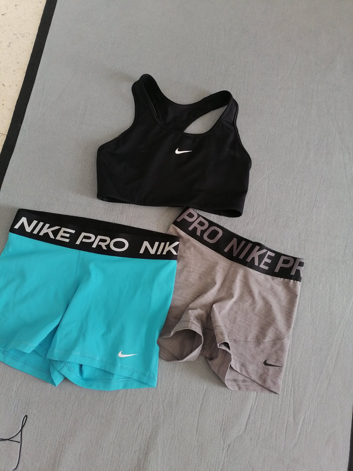 Lot nike 2p