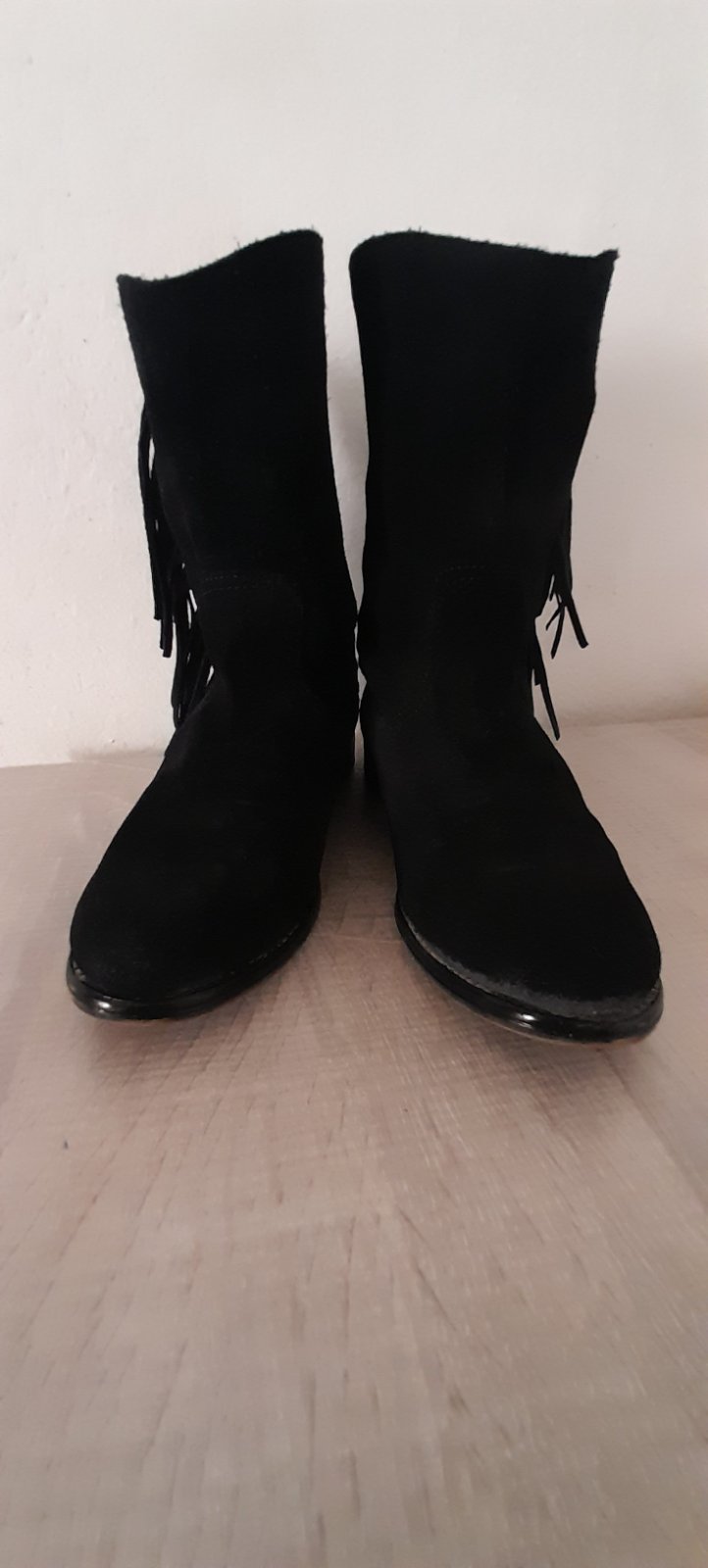 Bottine en daim noir de marque cristian lay 