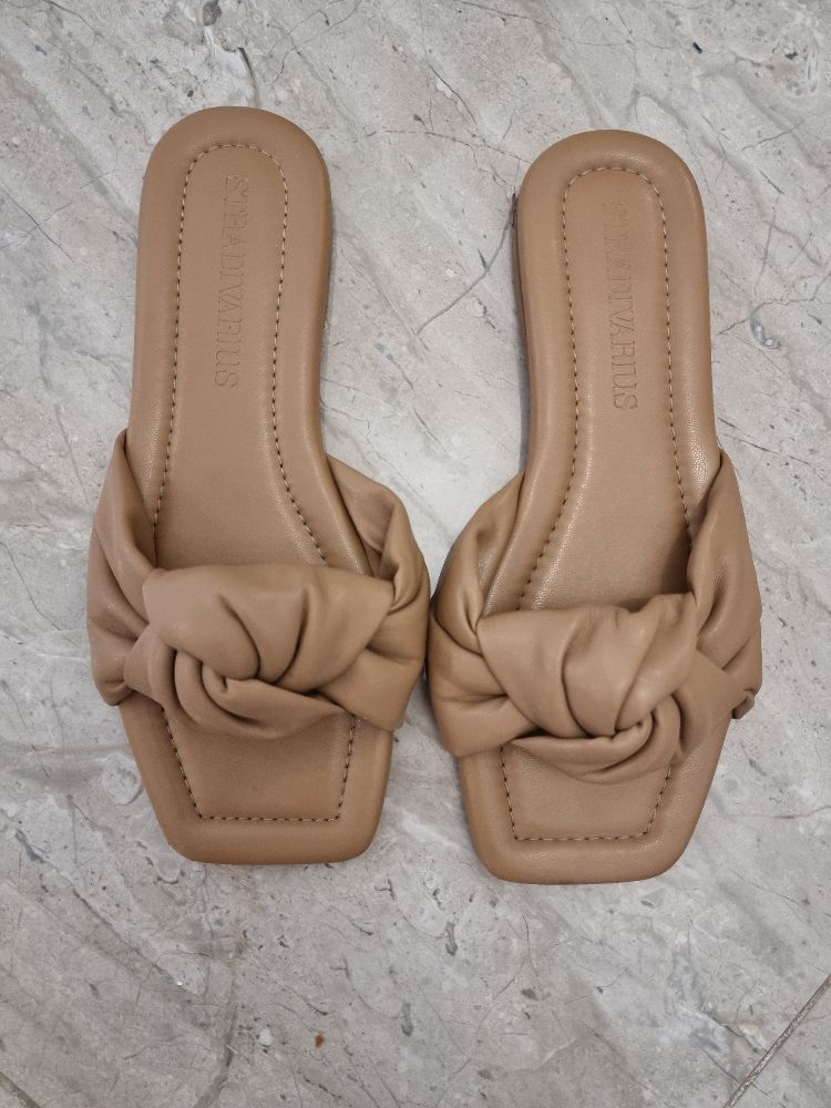 Claquette stradivarius pointure 38