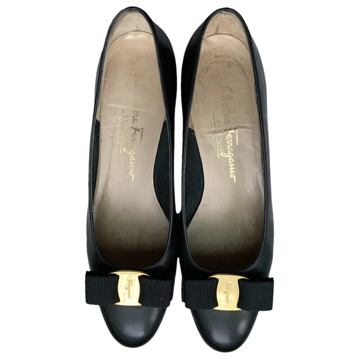 ESCARPINS SELVATORE FERRAGAMO AUTHENTIQUE 