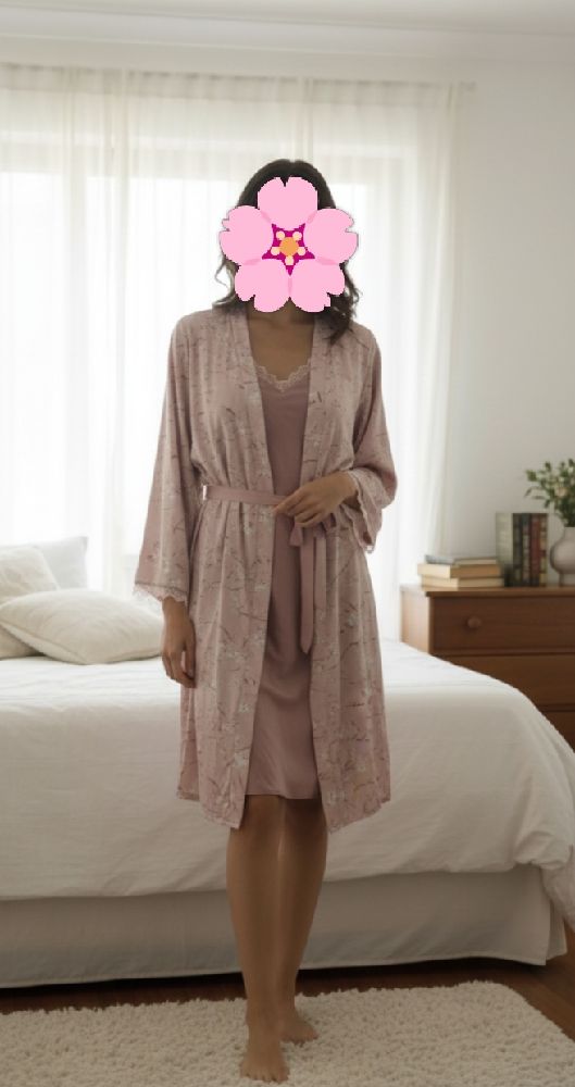 Robe de nuit deux pièces 🩷🌸