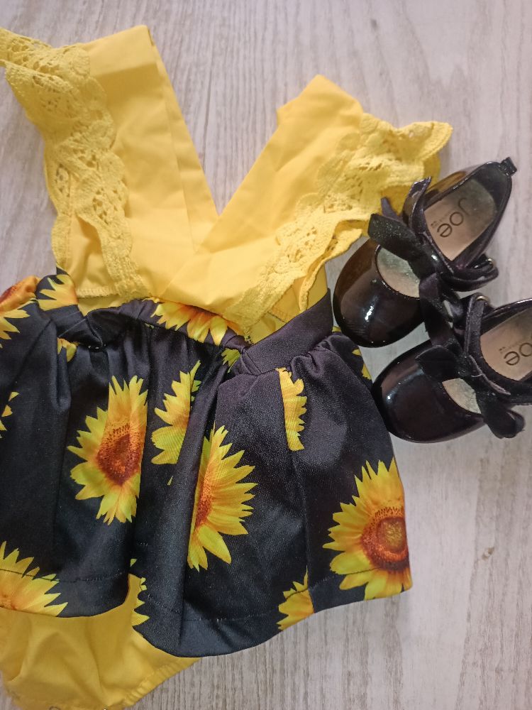 Petite robe pour fillette 💛 🖤