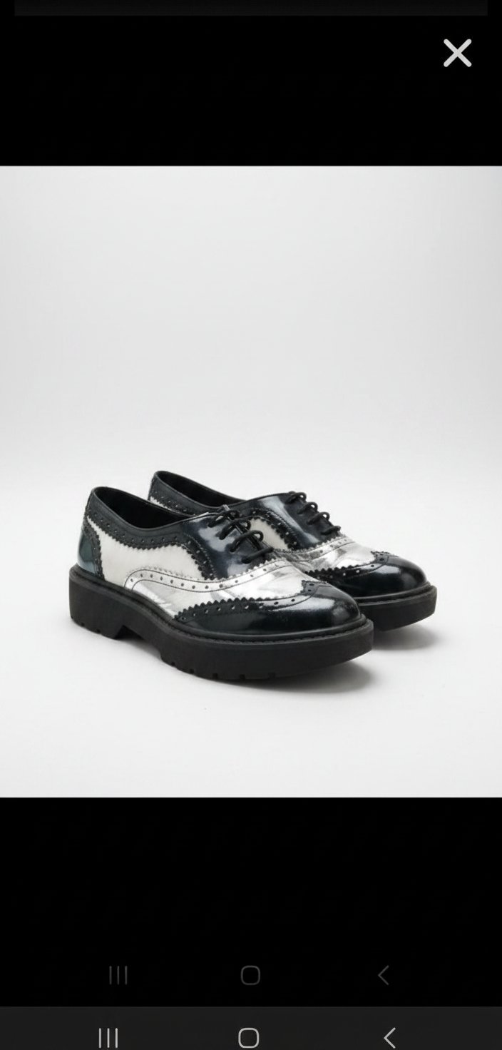 Derbies en noir de marque bershka 