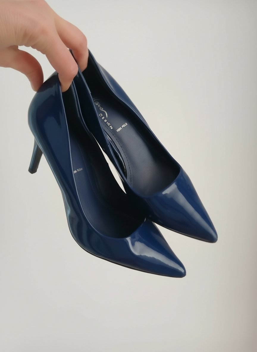 Escarpin en bleu vernis 