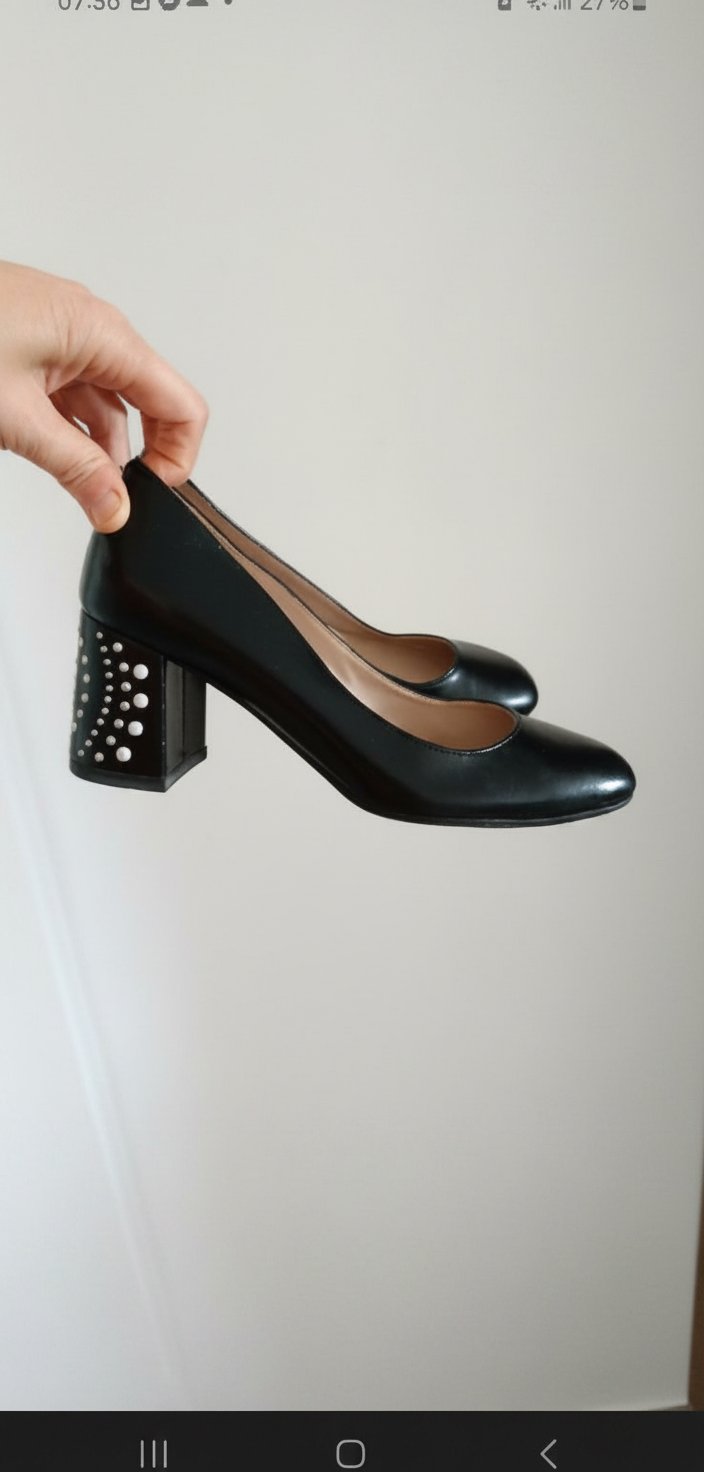 Escarpin en noir vernis 