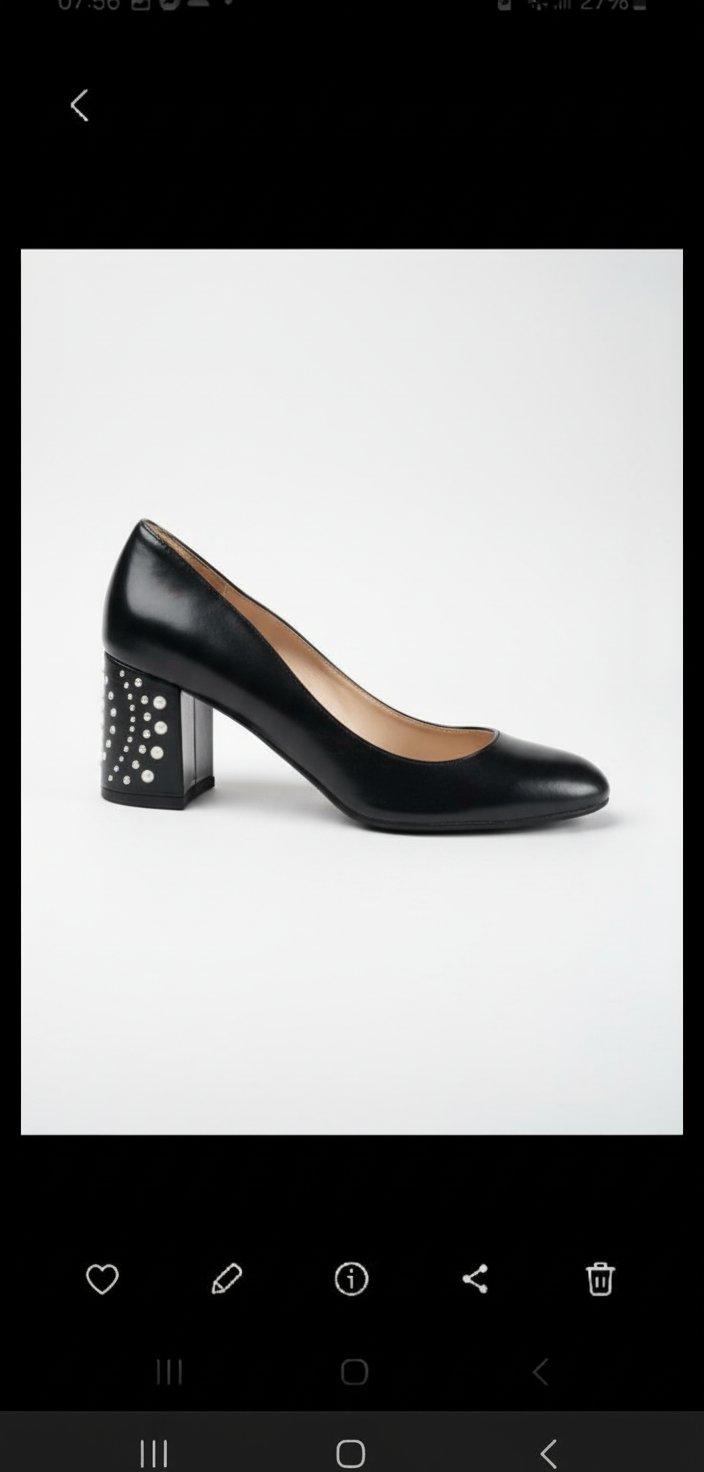 Escarpin en noir veritable cuir 