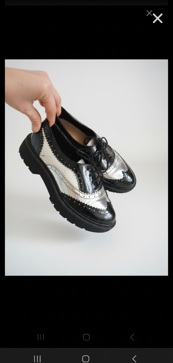 Derbies en noir de marque bershka