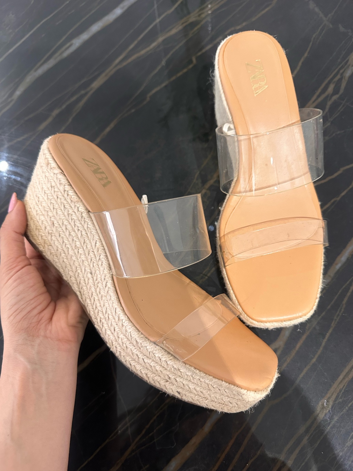 Des mulles a talons ZARA 