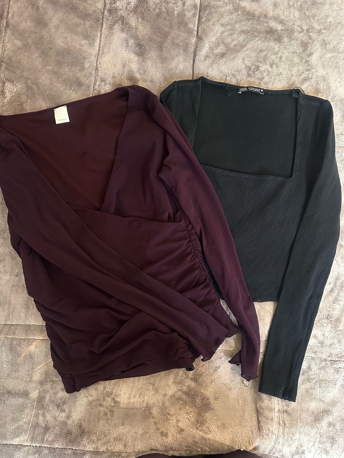 Lot 2 pull ZARA Noir col carré + camaieu burgundy