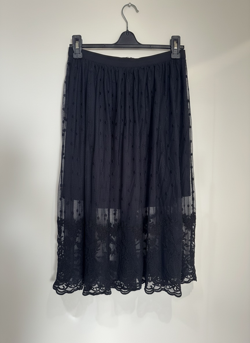 Jupe midi en dentelle 