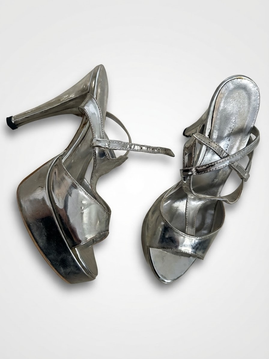 Talons argentés