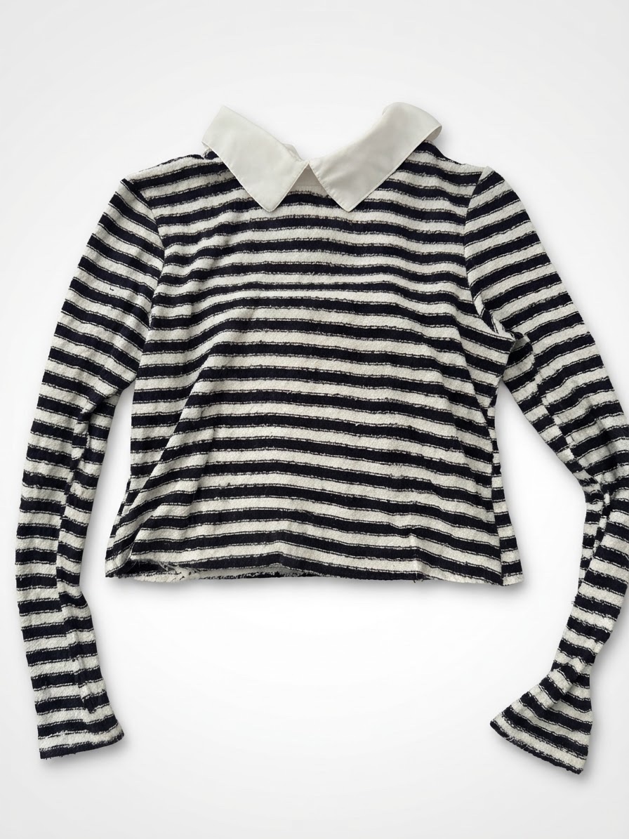 Pull bleu marine et blanc